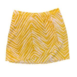 bcbg yellow and white mini skirt with fringe
